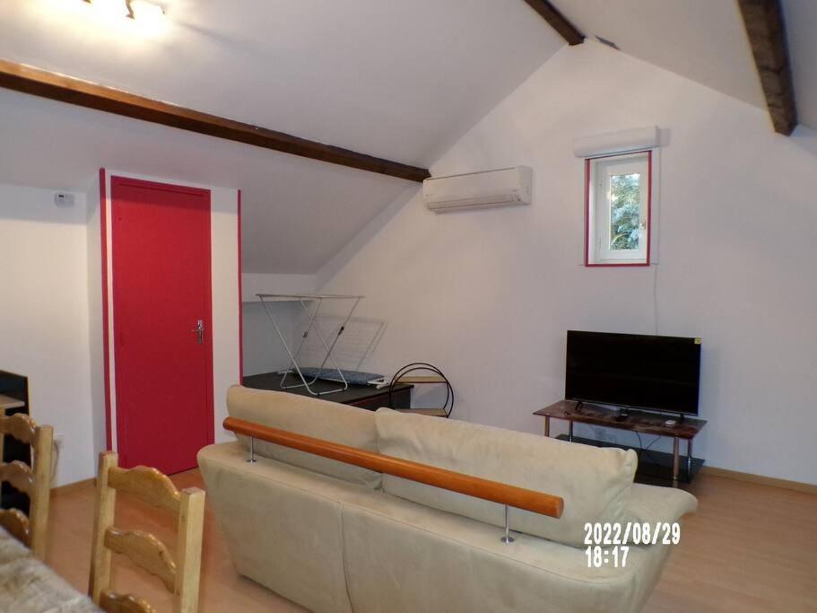 Maisonnette Privatisee Sedan Luaran gambar